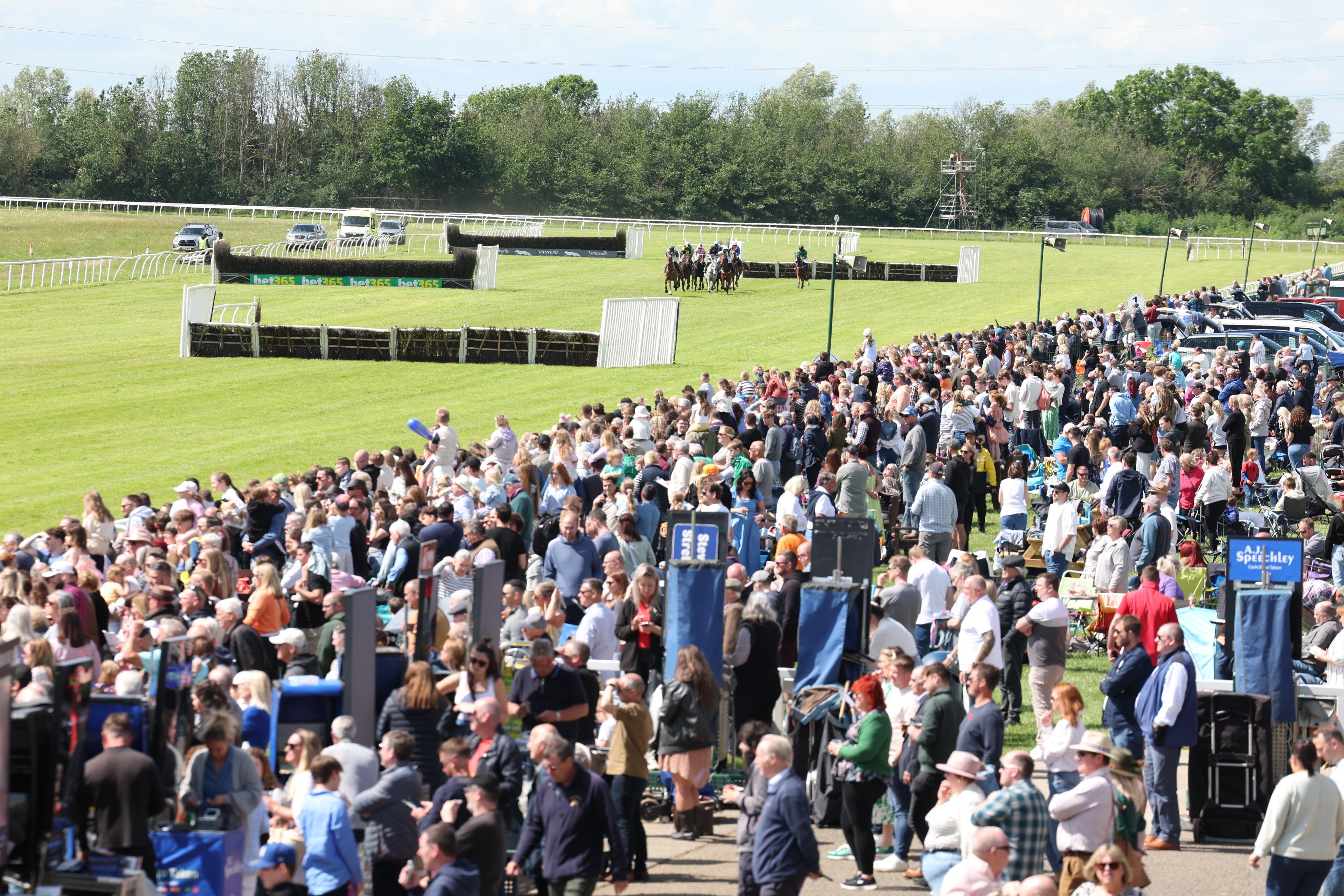 Blue Betty backed for Huntingdon hurdling bow