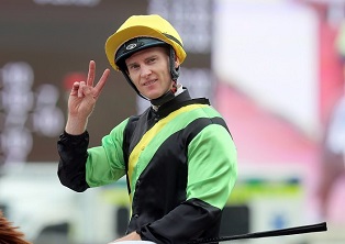 Purton rides an Ace at Happy Valley