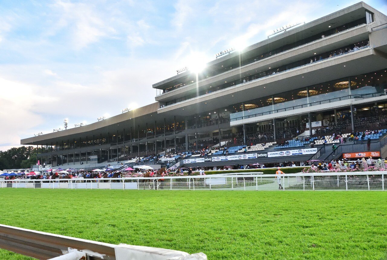 Turffontein da954627-a7eb-4621-a4cf-35d0ef9a2276